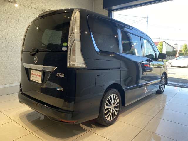 日産 セレナ ２．０ ハイウェイスター Ｖセレクション＋ＳＡＦＥＴＹ Ｓ－ＨＹＢＲＩＤ アドバンスドセーフティ ＰＫＧ H27年 (九州・沖縄) 99