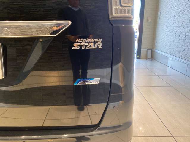 日産 セレナ ２．０ ハイウェイスター Ｖセレクション＋ＳＡＦＥＴＹ Ｓ－ＨＹＢＲＩＤ アドバンスドセーフティ ＰＫＧ H27年 (九州・沖縄) 99