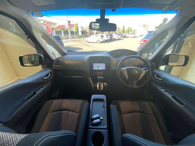 日産 セレナ ２．０ ハイウェイスター Ｖセレクション＋ＳＡＦＥＴＹ Ｓ－ＨＹＢＲＩＤ アドバンスドセーフティ ＰＫＧ H27年 (九州・沖縄) 99