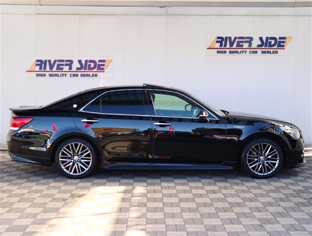 トヨタ クラウン　ハイブリッド ハイブリッド ２．５ Ｓ H25年 (関東) 99