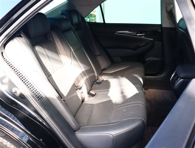 トヨタ クラウン　ハイブリッド ハイブリッド ２．５ Ｓ H25年 (関東) 99