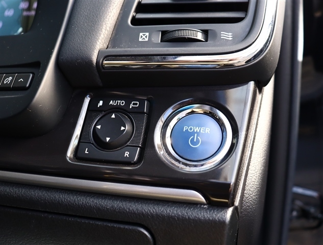 トヨタ クラウン　ハイブリッド ハイブリッド ２．５ Ｓ H25年 (関東) 99