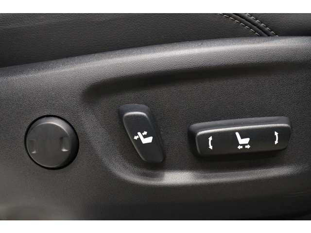 トヨタ ランドクルーザープラド ２．８ ＴＸ Ｌパッケージ マットブラック エディション ディーゼルターボ ４ＷＤ R5年 (東海) 99