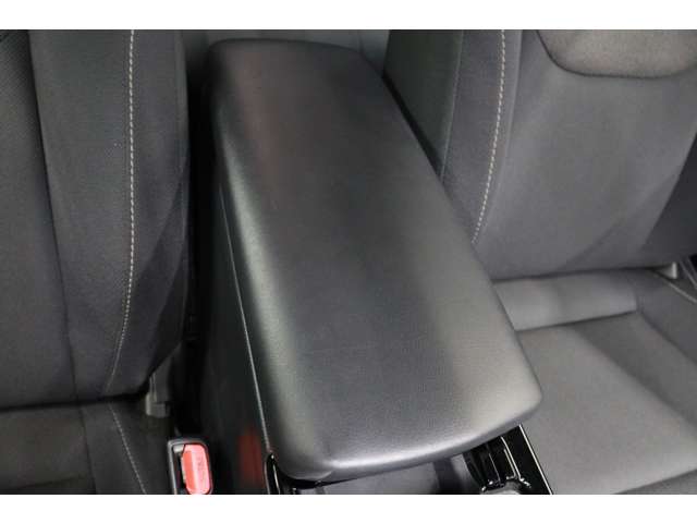 トヨタ プリウス ２．０ Ｇ R5年 (東海) 99