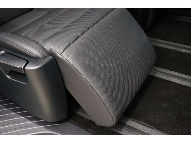 トヨタ アルファード ２．５ Ｓ Ｃパッケージ R4年 (東海) 99