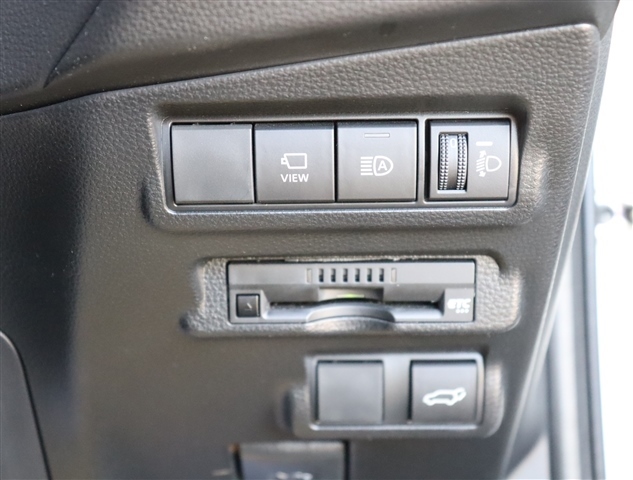 トヨタ カローラクロス １．８ Ｚ R5年 (関東) 99