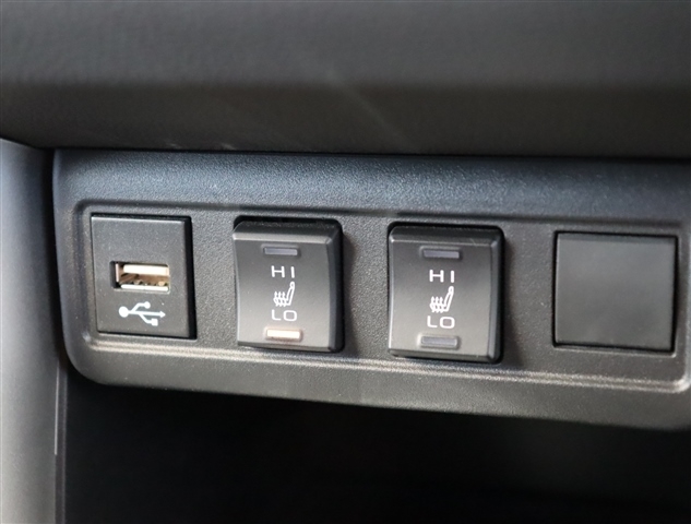 トヨタ カローラクロス １．８ Ｚ R5年 (関東) 99