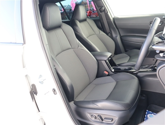 トヨタ カローラクロス １．８ Ｚ R5年 (関東) 99