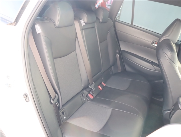 トヨタ カローラクロス １．８ Ｚ R5年 (関東) 99