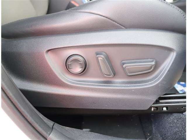 トヨタ カローラクロス １．８ Ｚ R5年 (関東) 99