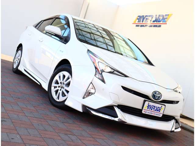 トヨタ プリウス １．８ Ｓ セーフティ プラス H29年 (関東) 99