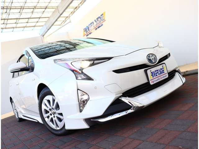 トヨタ プリウス １．８ Ｓ セーフティ プラス H29年 (関東) 99