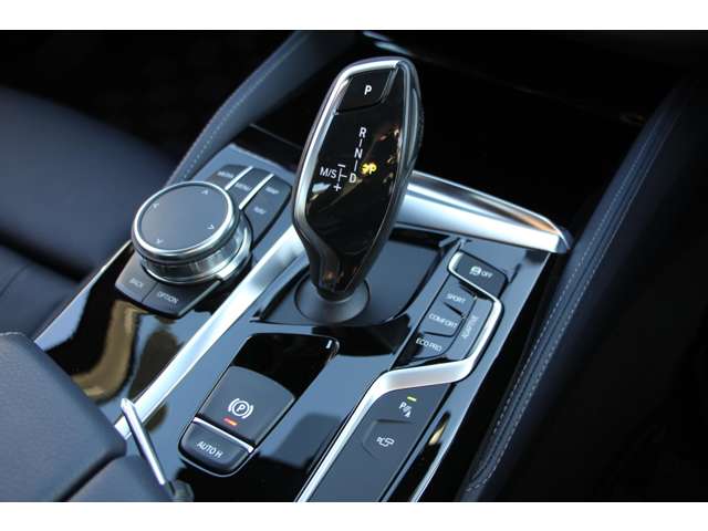 ＢＭＷ ５シリーズ ５３０Ｉ エディション ＭＩＳＳＩＯＮ ＩＭＰＯＳＳＩＢＬＥ R1年 (関東) 99