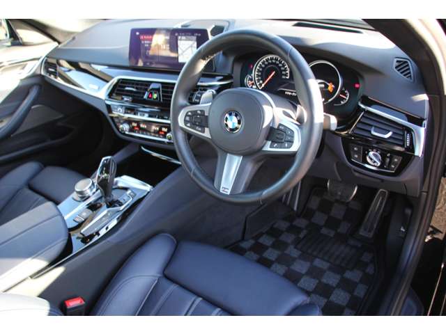 ＢＭＷ ５シリーズ ５３０Ｉ エディション ＭＩＳＳＩＯＮ ＩＭＰＯＳＳＩＢＬＥ R1年 (関東) 99