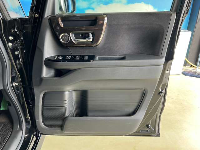 ホンダ Ｎ　ＢＯＸ カスタム ６６０ Ｇ Ｌ ホンダセンシング R1年 (東北) 99