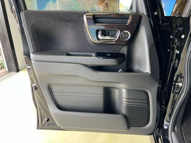 ホンダ Ｎ　ＢＯＸ カスタム ６６０ Ｇ Ｌ ホンダセンシング R1年 (東北) 99