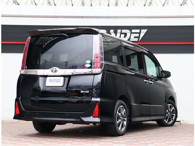 トヨタ ノア ２．０ ＳＩ ＷＸＢＩＩ R1年 (関東) 99