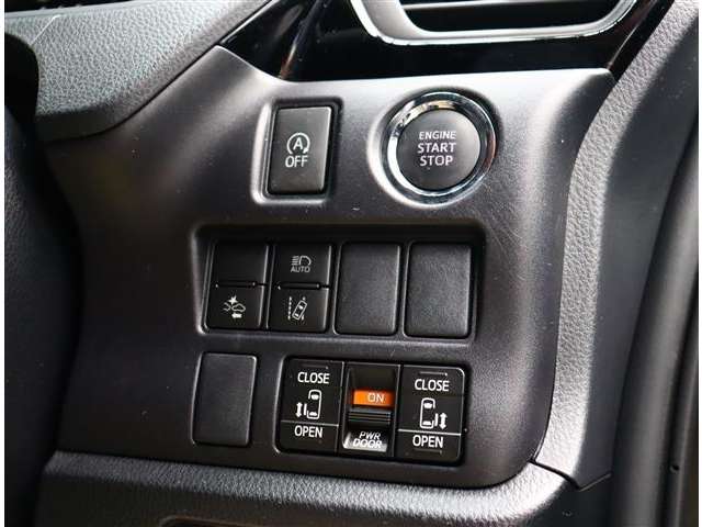 トヨタ ノア ２．０ ＳＩ ＷＸＢＩＩ R1年 (関東) 99