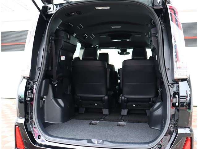 トヨタ ノア ２．０ ＳＩ ＷＸＢＩＩ R1年 (関東) 99