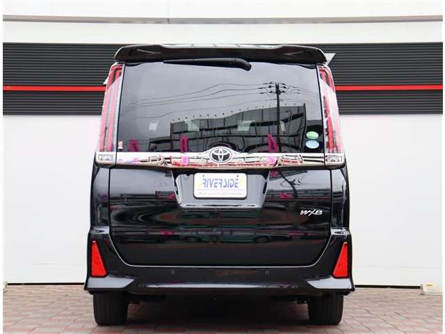 トヨタ ノア ２．０ ＳＩ ＷＸＢＩＩ R1年 (関東) 99