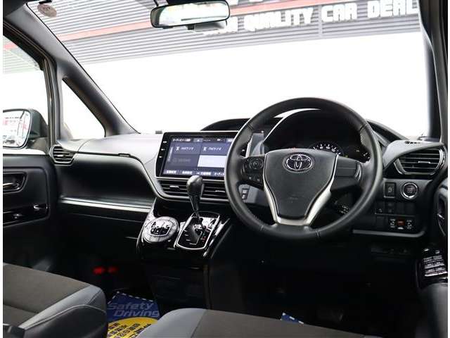 トヨタ ノア ２．０ ＳＩ ＷＸＢＩＩ R1年 (関東) 99