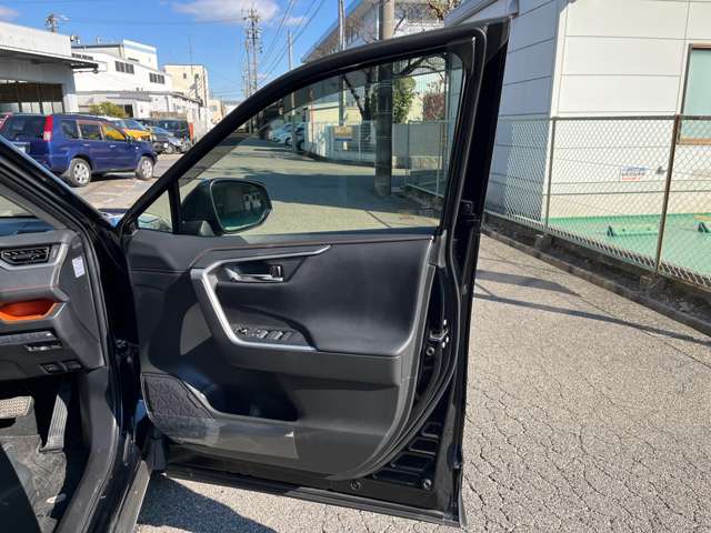 トヨタ ＲＡＶ４ ２．０ アドベンチャー ４ＷＤ R2年 (東海) 99