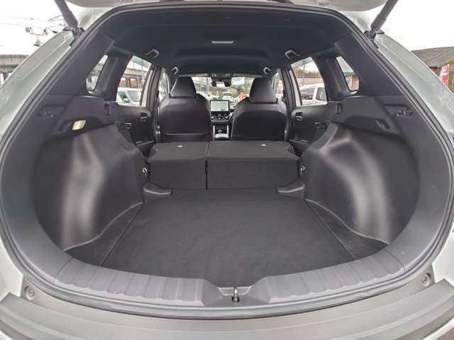 トヨタ カローラクロス　ハイブリッド １．８ ハイブリッド Ｚ R6年 (中国) 99