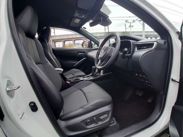 トヨタ カローラクロス　ハイブリッド １．８ ハイブリッド Ｚ R6年 (中国) 99