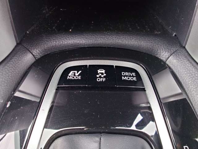 トヨタ カローラクロス　ハイブリッド １．８ ハイブリッド Ｚ R6年 (中国) 99