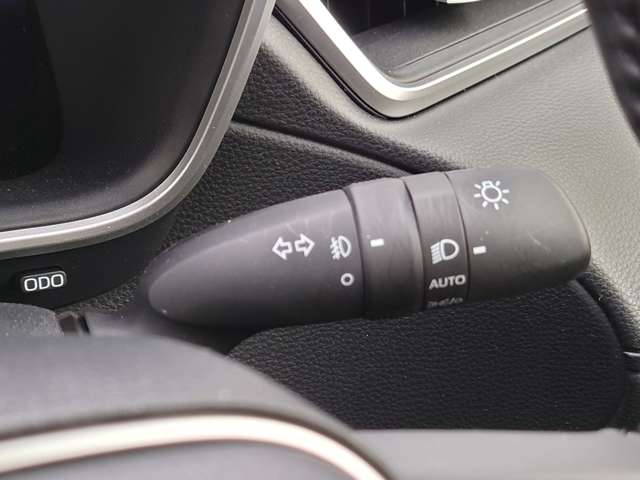 トヨタ カローラクロス　ハイブリッド １．８ ハイブリッド Ｚ R6年 (中国) 99