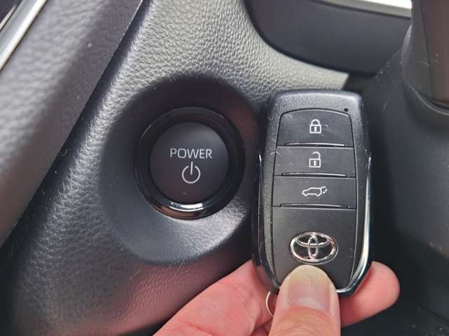 トヨタ カローラクロス　ハイブリッド １．８ ハイブリッド Ｚ R6年 (中国) 99