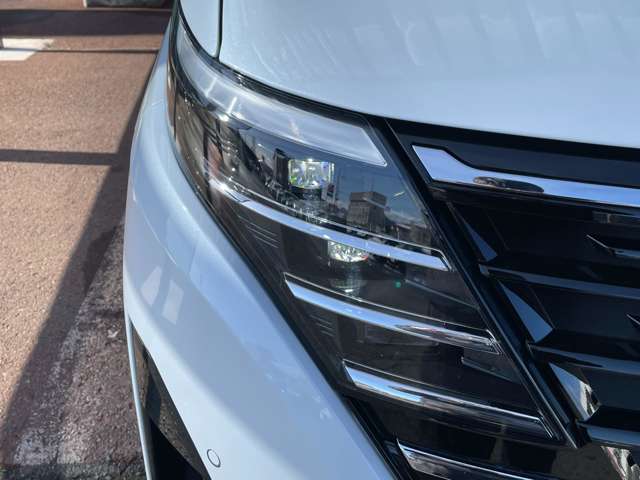 日産 セレナ １．４ Ｅ－４ＯＲＣＥ ハイウェイスターＶ ４ＷＤ R6年 (東北) 99