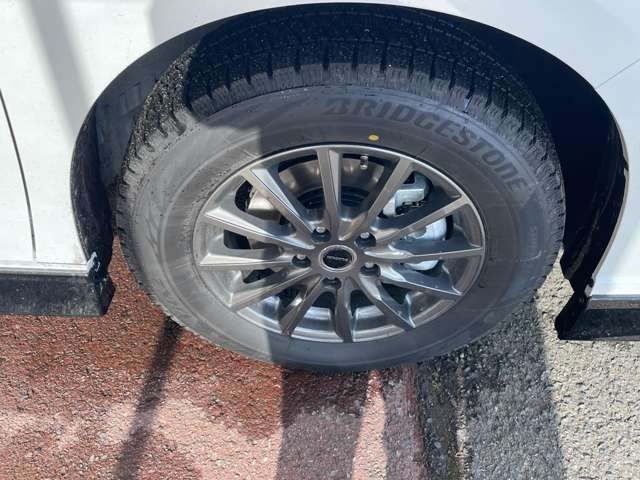 日産 セレナ １．４ Ｅ－４ＯＲＣＥ ハイウェイスターＶ ４ＷＤ R6年 (東北) 99