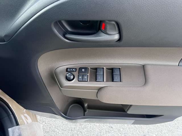 トヨタ シエンタ　ハイブリッド ハイブリッド １．５ Ｇ R6年 (九州・沖縄) 99