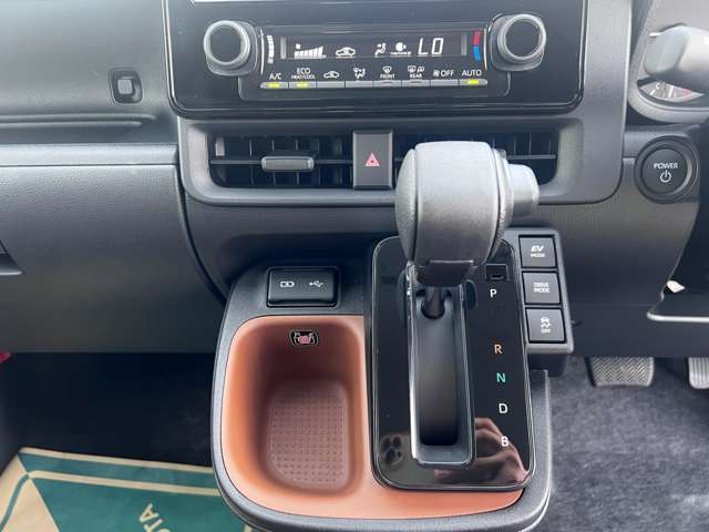 トヨタ シエンタ　ハイブリッド ハイブリッド １．５ Ｇ R6年 (九州・沖縄) 99