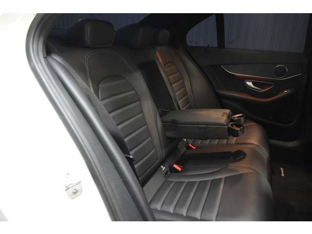 メルセデスベンツ Ｃクラス Ｃ２００ スポーツ エディション（本革仕様） H28年 (関東) 99