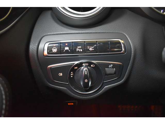 メルセデスベンツ Ｃクラス Ｃ２００ スポーツ エディション（本革仕様） H28年 (関東) 99