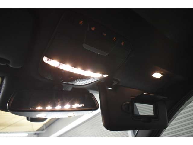 メルセデスベンツ Ｃクラス Ｃ２００ スポーツ エディション（本革仕様） H28年 (関東) 99