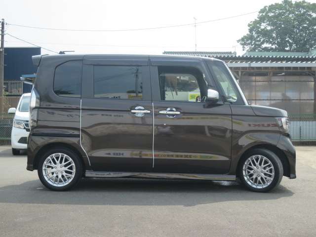 ホンダ Ｎ　ＢＯＸ カスタム ６６０ Ｌ ターボ R2年 (関東) 99