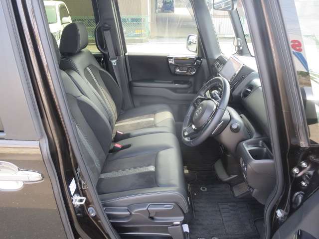 ホンダ Ｎ　ＢＯＸ カスタム ６６０ Ｌ ターボ R2年 (関東) 99