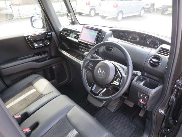 ホンダ Ｎ　ＢＯＸ カスタム ６６０ Ｌ ターボ R2年 (関東) 99