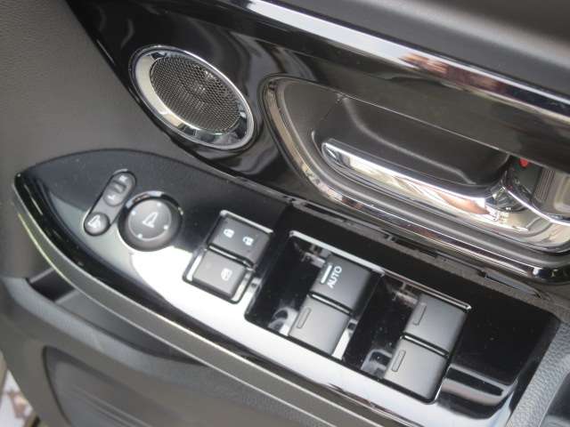 ホンダ Ｎ　ＢＯＸ カスタム ６６０ Ｌ ターボ R2年 (関東) 99