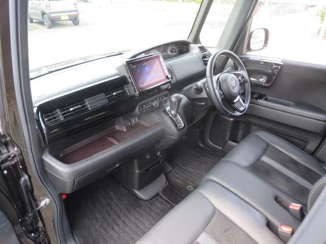 ホンダ Ｎ　ＢＯＸ カスタム ６６０ Ｌ ターボ R2年 (関東) 99