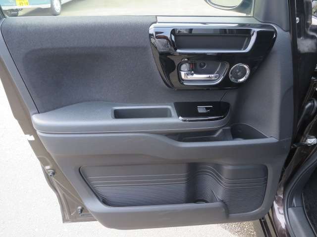 ホンダ Ｎ　ＢＯＸ カスタム ６６０ Ｌ ターボ R2年 (関東) 99