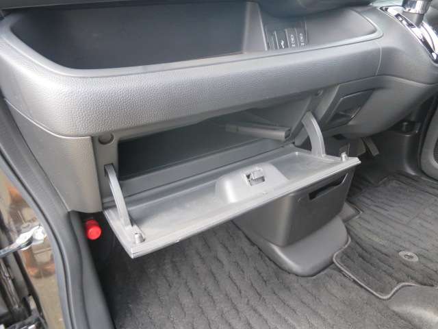 ホンダ Ｎ　ＢＯＸ カスタム ６６０ Ｌ ターボ R2年 (関東) 99