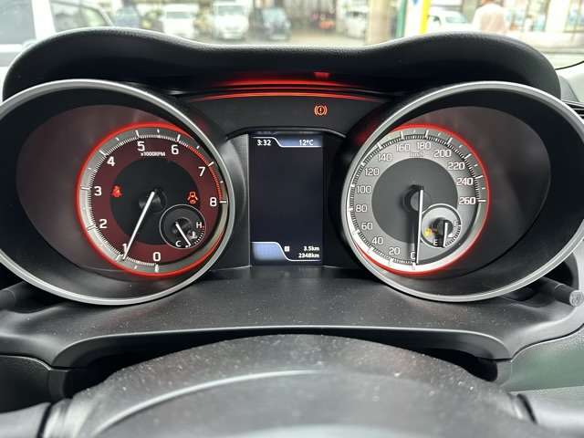 スズキ スイフト スポーツ １．４ スズキセーフティサポート非装着車 R5年 (東海) 99