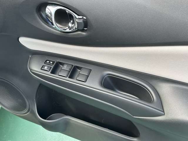 日産 ノート １．２ Ｘ R1年 (東海) 99