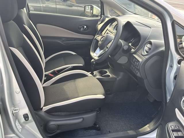 日産 ノート １．２ Ｘ R1年 (東海) 99