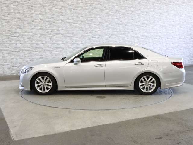 トヨタ クラウン　ハイブリッド ハイブリッド ２．５ Ｇ H25年 (関東) 99