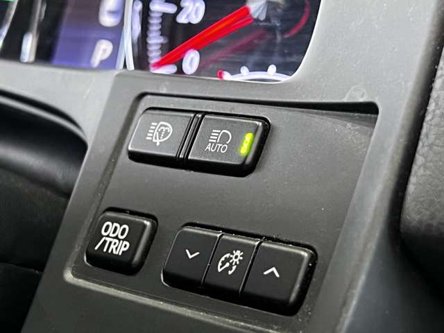 トヨタ クラウン　ハイブリッド ハイブリッド ２．５ Ｇ H25年 (関東) 99